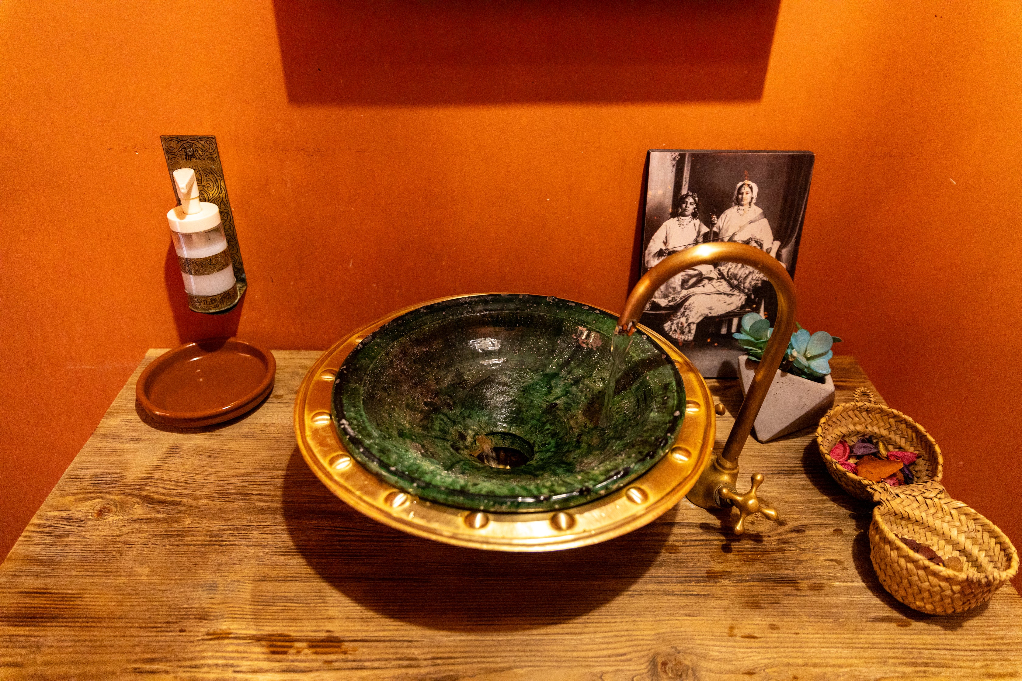 Tamegroute Emerald Oasis Basin