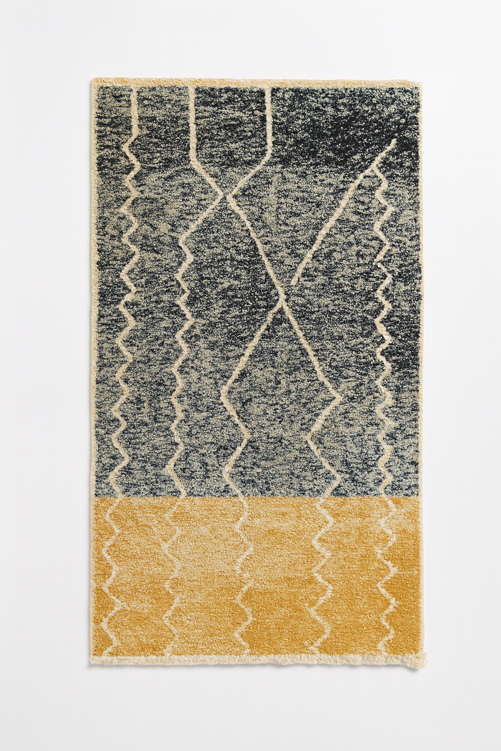Zig & Glow – Handwoven Geometric Rug