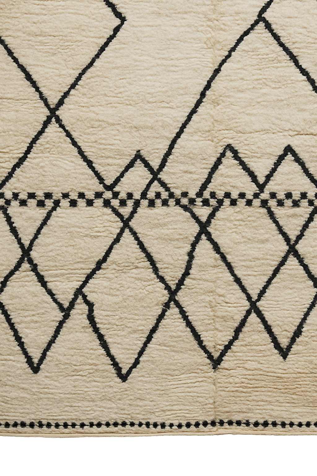 Atlas Noir & Blanc Rug. Geometric Elegance